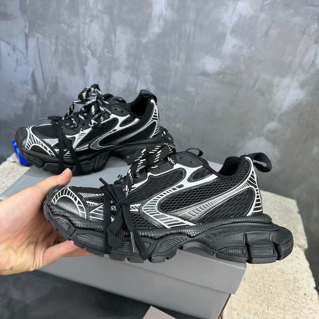 Balenciaga Defender