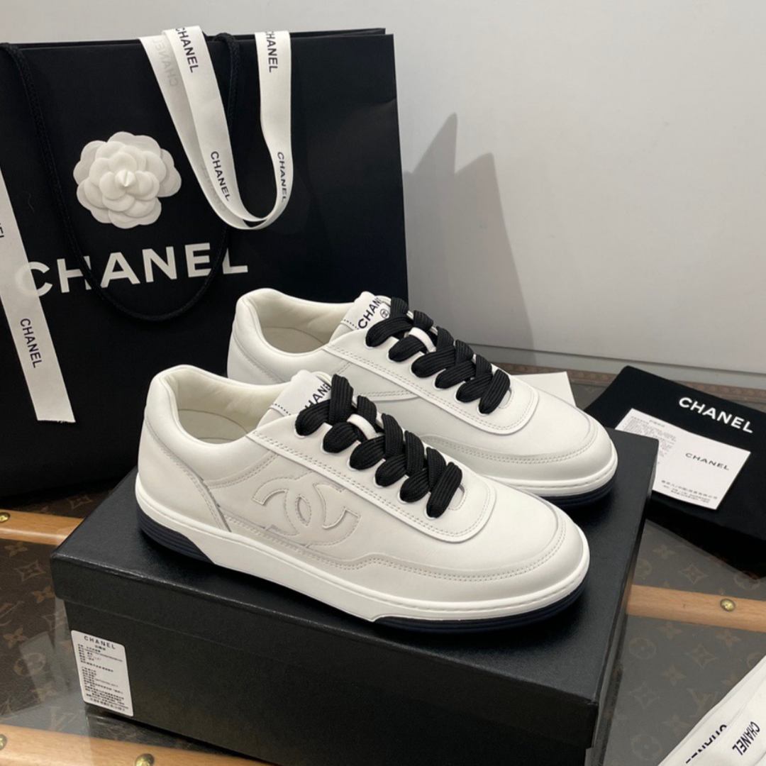Dior B22